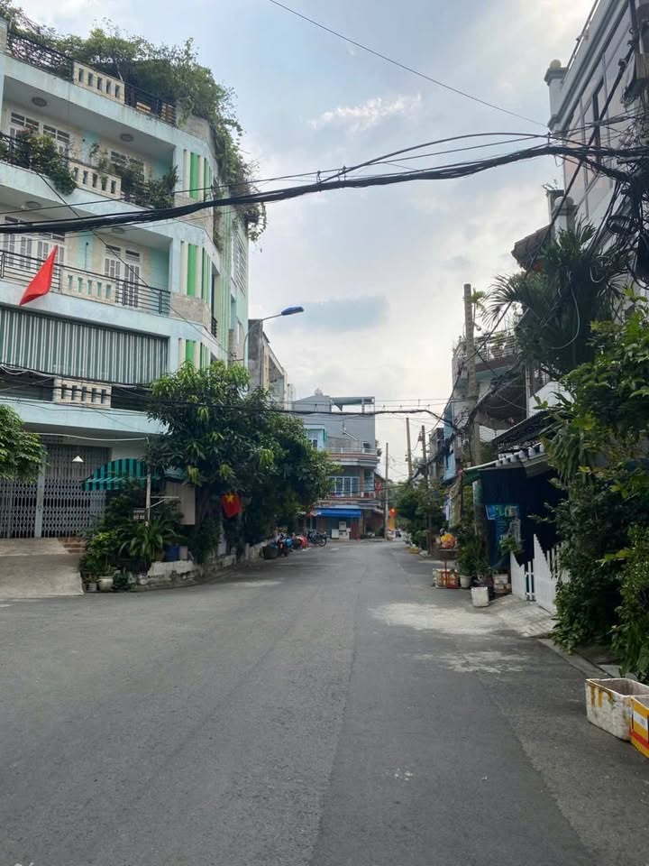 Nhà phố KDC Bình Phú 2 Quận 6 40m² 6.95 tỷ - Vị trí đắc địa