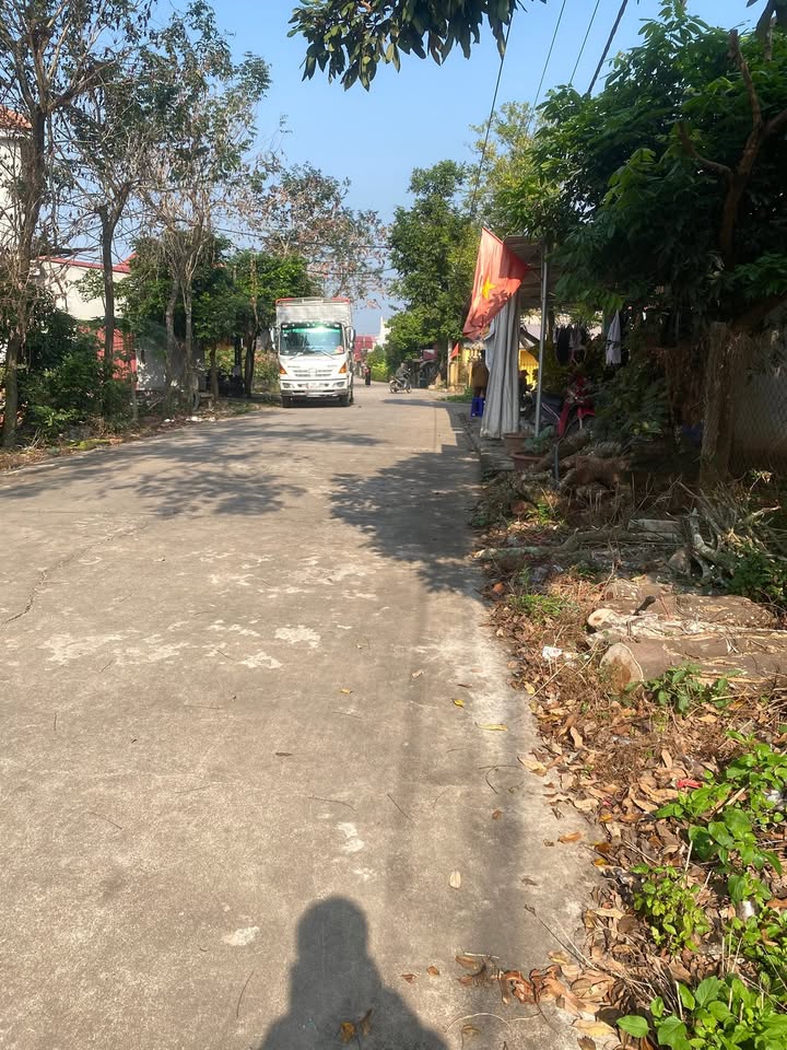 Đất nền 378m² mặt tiền 15m Sơn Tây - Sổ đỏ chính chủ, đầu tư sinh lời!