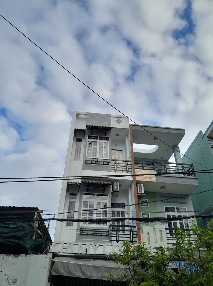 Nhà Trọ 3 Tầng Mặt Tiền Bến Xe Quy Nhơn 75m² - Dòng Tiền Ổn Định 7 Tỷ