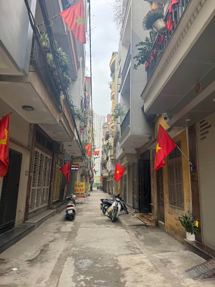 Nhà Phố Tô Hiệu 200m² Hà Đông – Giảm Sâu 2 Tỷ, Vị Trí Đắc Địa!