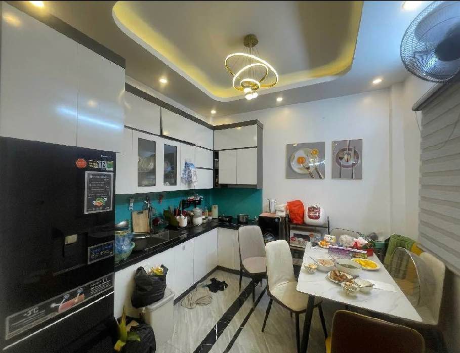 Bán nhà Khương Trung Thanh Xuân 37m² giá 10.3 tỷ - Ô tô đỗ gần!