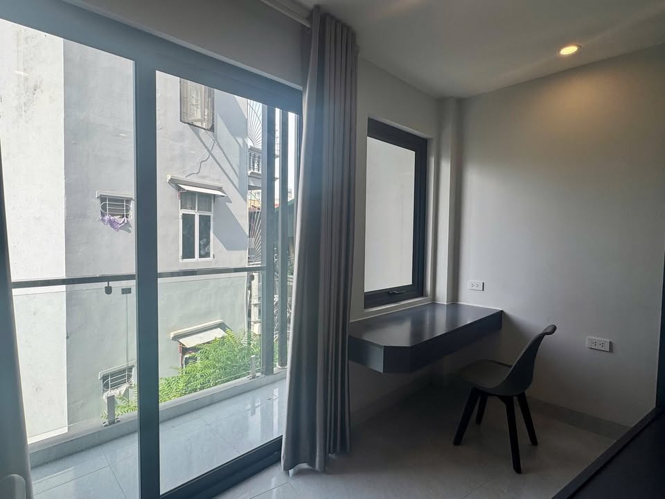 Cho thuê Căn hộ Studio Tân Mai, Hoàng Mai - 5.8 Triệu, Ban công rộng
