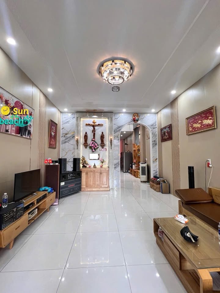 Bán Nhà Phố Tân Hòa Biên Hòa 250m² Giá 6.5 Tỷ - Sẵn Sàng Ở Ngay!