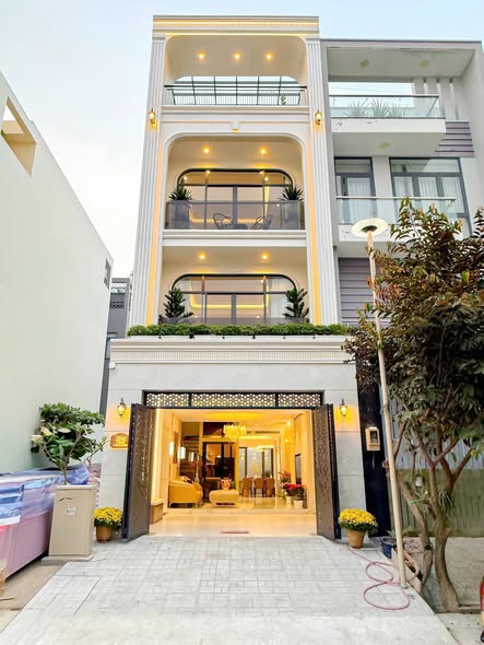 Nhà phố Luxury có thang máy đường D6, Quận 7 - 90m², 18.5 tỷ