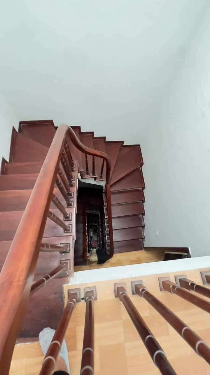 Nhà 5 Tầng Khương Đình, Thanh Xuân - 55m², 6PN, Ô Tô Đỗ Cửa