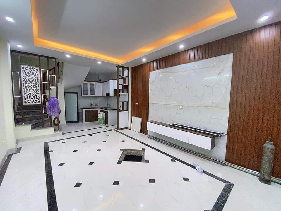 Nhà 40m² 5 Tầng Lê Trọng Tấn, Thanh Xuân - Kinh doanh sầm uất, ô tô gần nhà