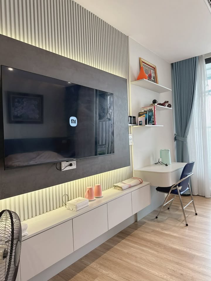 Bán Studio Ecopark 31m² Tầng Cao View Hồ - Full Nội Thất