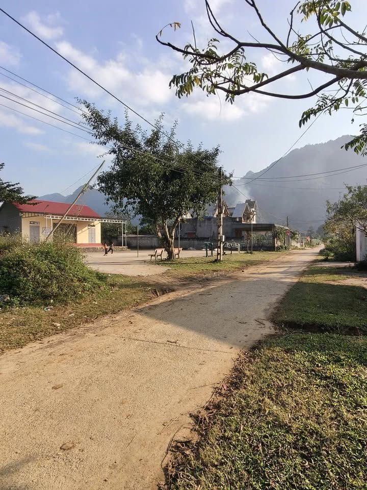 Đất Nền Yên Thủy 135m² - Mặt Tiền Kinh Doanh - Sổ Sẵn