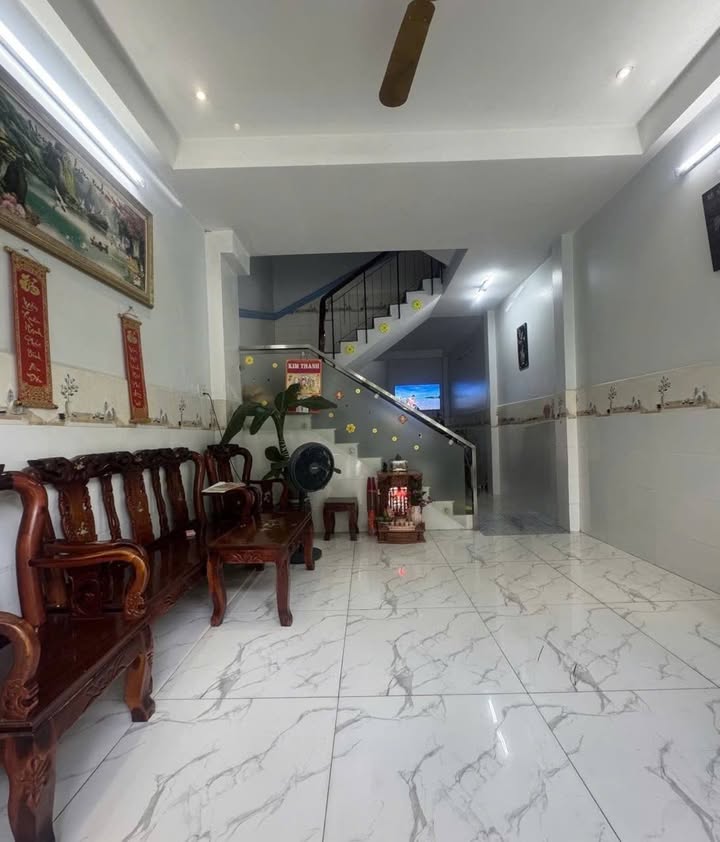 Nhà HXH Phường 15 Tân Bình 35m² - Giá 4 Tỷ - Sẵn Sàng Ở Ngay