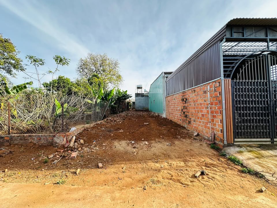 Đất nền Yên Thế Pleiku 110m² giá 8xx triệu - Sổ đỏ chính chủ!