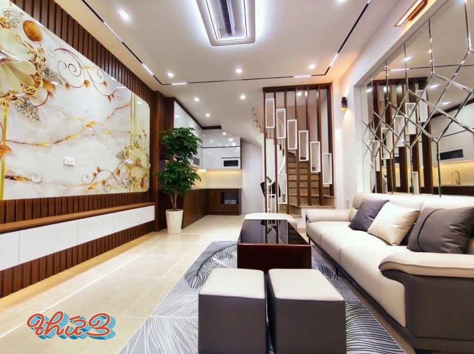Nhà 35m² Trần Đại Nghĩa, Hai Bà Trưng - 5 Tầng Đẹp, Ở Ngay 9.25 Tỷ