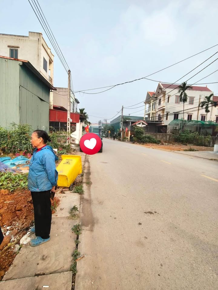 Đất nền Đường Đàm Văn Tiết 350m² - Sổ đỏ chính chủ, kinh doanh ngay!