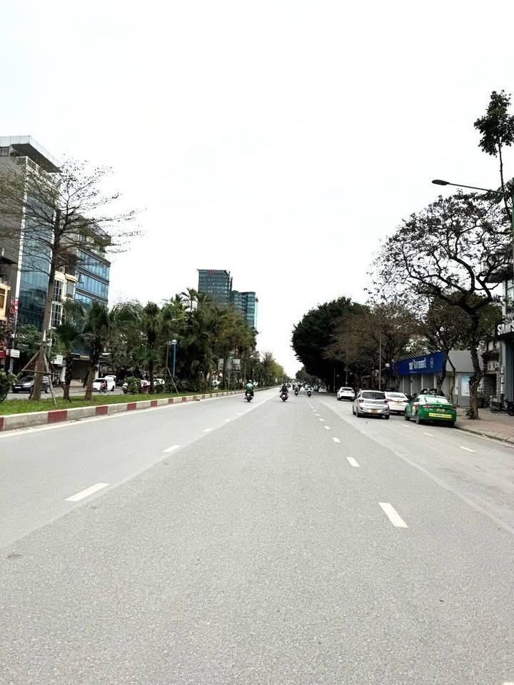 Nhà Mặt Ngõ Kinh Doanh Hoàng Quốc Việt, Cầu Giấy - 52m², 4 Tầng, Giá 7.9 Tỷ