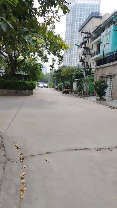 Bán Gấp Nhà Liền Kề Packexim Phú Thượng 120.5m² - 2 Mặt Tiền Ô Tô Tránh