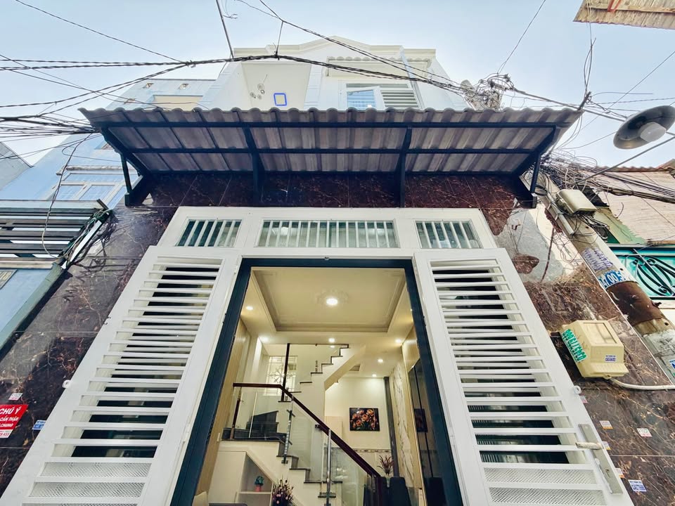 Nhà phố Gò Vấp 32m² - 4.65 Tỷ, Sổ hồng riêng, Full nội thất