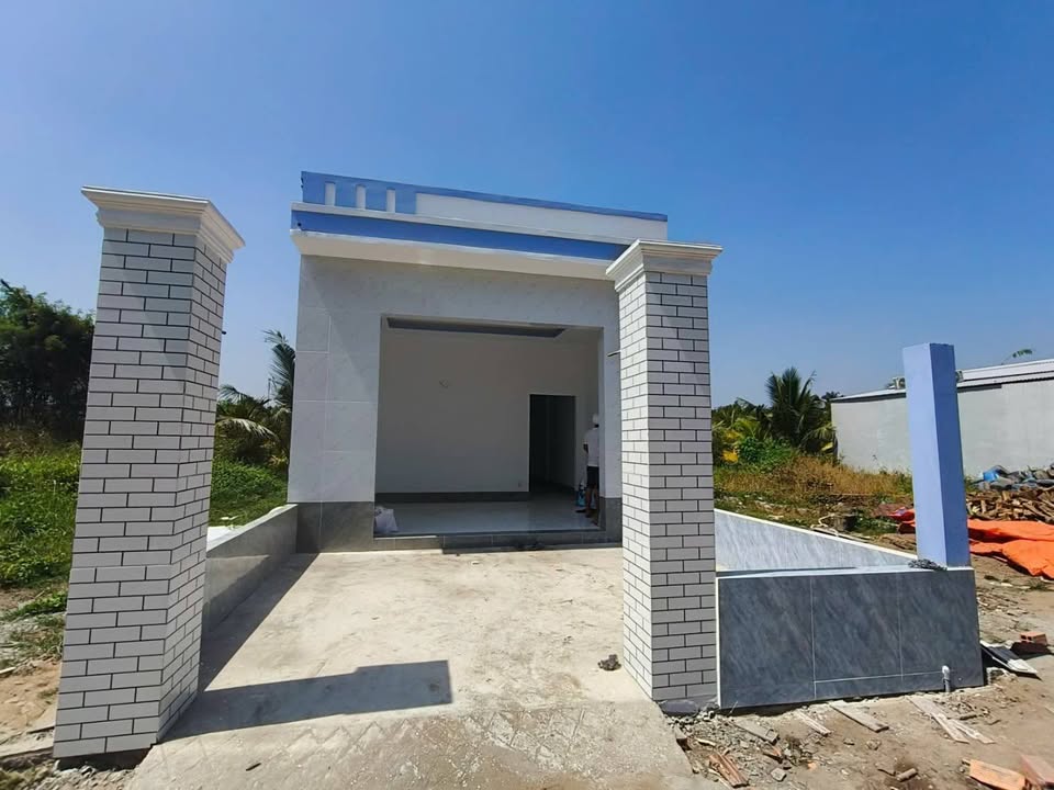 Nhà 86m² Phường 4 Vĩnh Long - Ô tô vào nhà, 950 triệu