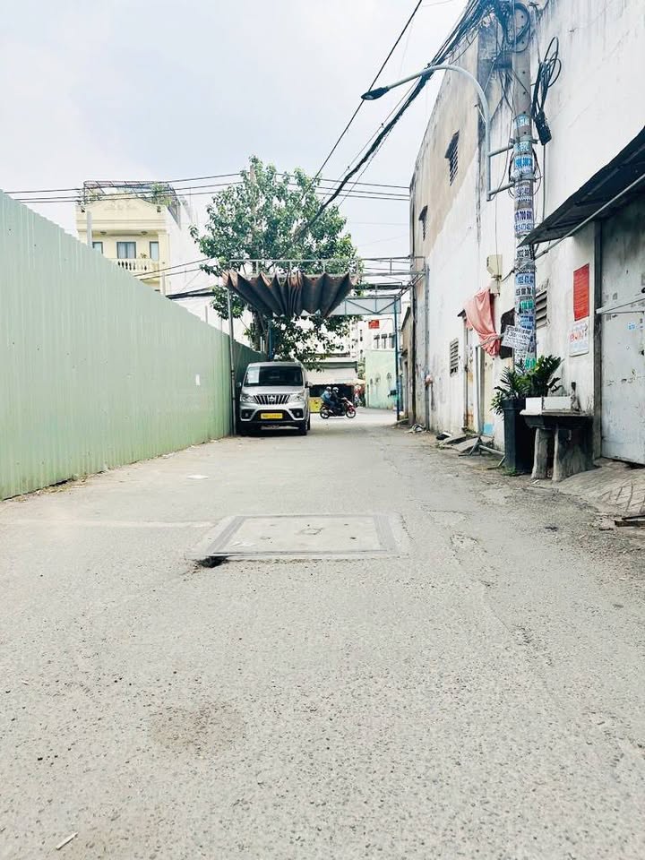 Nhà Riêng Quận 12 56m² giá 5 tỷ - Sổ hồng sẵn, chủ bán gấp!