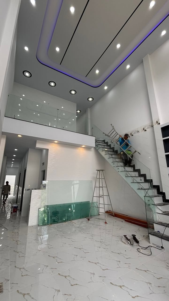 Nhà mới KDC Đông Phú Hậu Giang 100m² - Ô tô vào tận nhà!