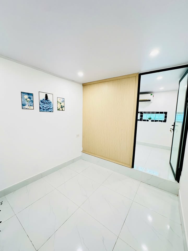 Nhà Riêng Trần Nguyên Hãn 32m² - Full Nội Thất, Sẵn Sàng Ở Ngay!