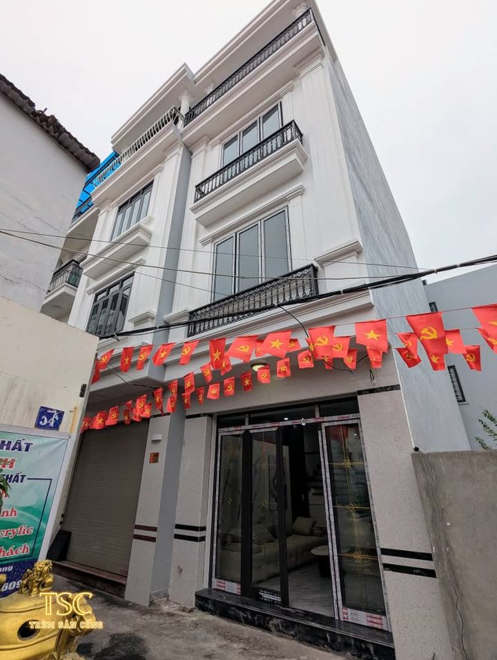 Nhà Đẹp 4 Tầng Oto Đỗ Cửa Hồ Sen, Lê Chân - 46m², 5.85 Tỷ