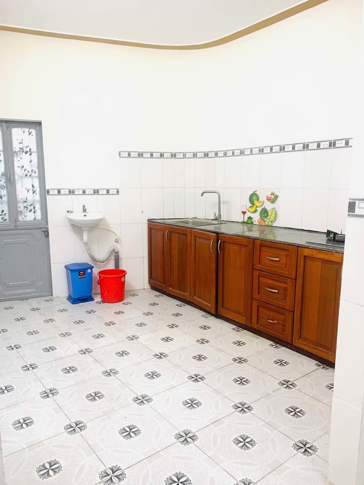 Bán nhà Phường Lê Hồng Phong Quy Nhơn 40m² giá 2.1 tỷ - Vị trí đẹp trung tâm!