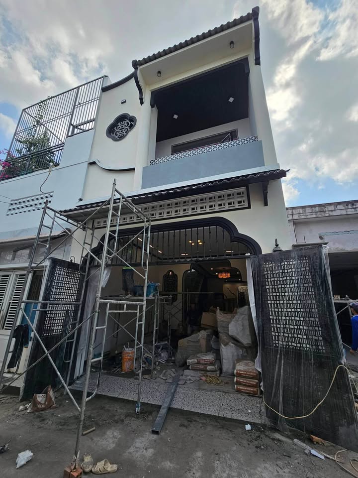 Nhà 2 Lầu 85m² Hẻm Xe Hơi Nguyễn Văn Cừ Nối Dài, Cần Thơ - Giá 4 Tỷ