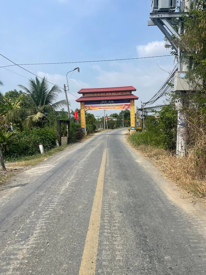 Bán gấp Đất nền mặt tiền nhựa 5.26m² tại Cần Đước, Long An - Sổ đỏ, giá 1.15 tỷ