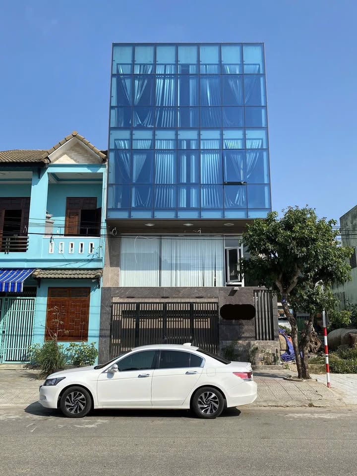 Nhà 4 Tầng Mặt Tiền Trưng Nữ Vương, Duy Xuyên - 5.9 Tỷ