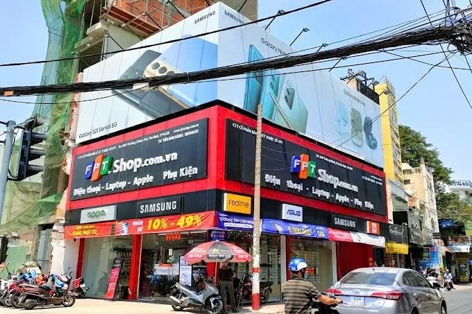 Nhà Mặt Tiền Góc 2MT Trường Chinh - Bình Giã, Tân Bình - 71m², Dòng Tiền 130 Triệu/Tháng