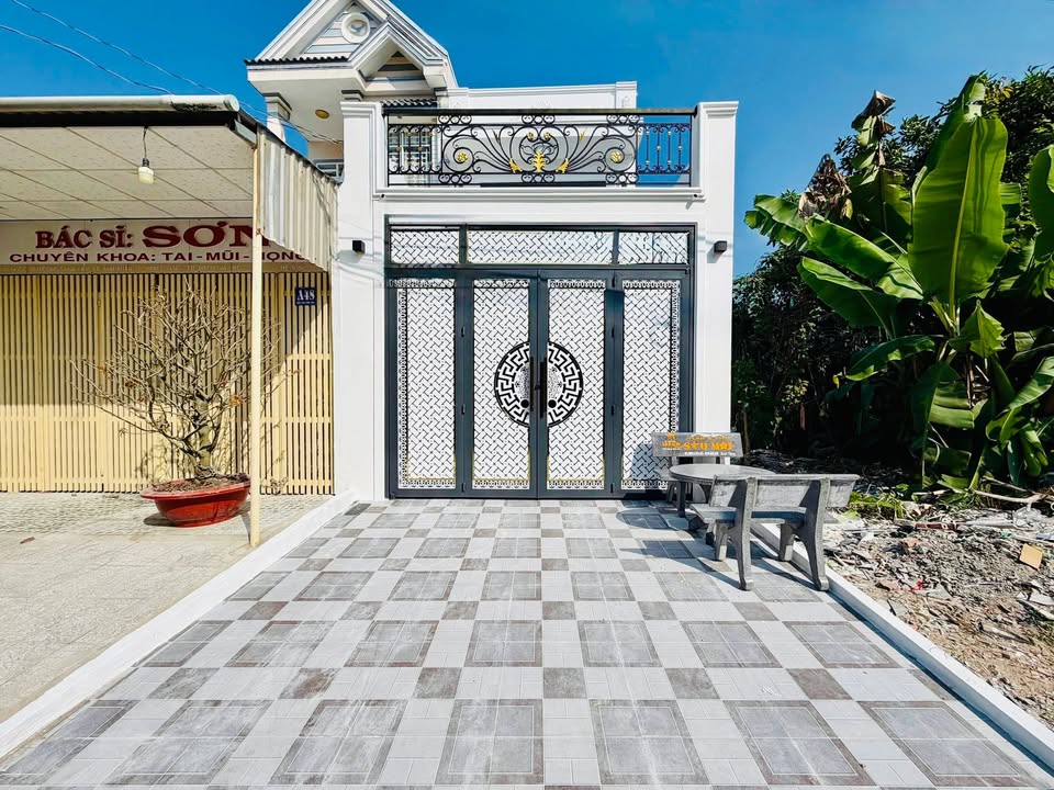 Nhà mặt tiền Ngọc Hân Công Chúa Rạch Giá 100m² 3.15 tỷ - Sẵn sàng ở ngay!