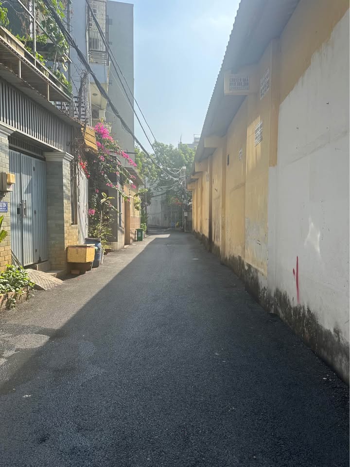 Nhà 2 Tầng 65m² Gần Ga Metro, Xa Lộ Hà Nội - Chỉ 5.x Tỷ