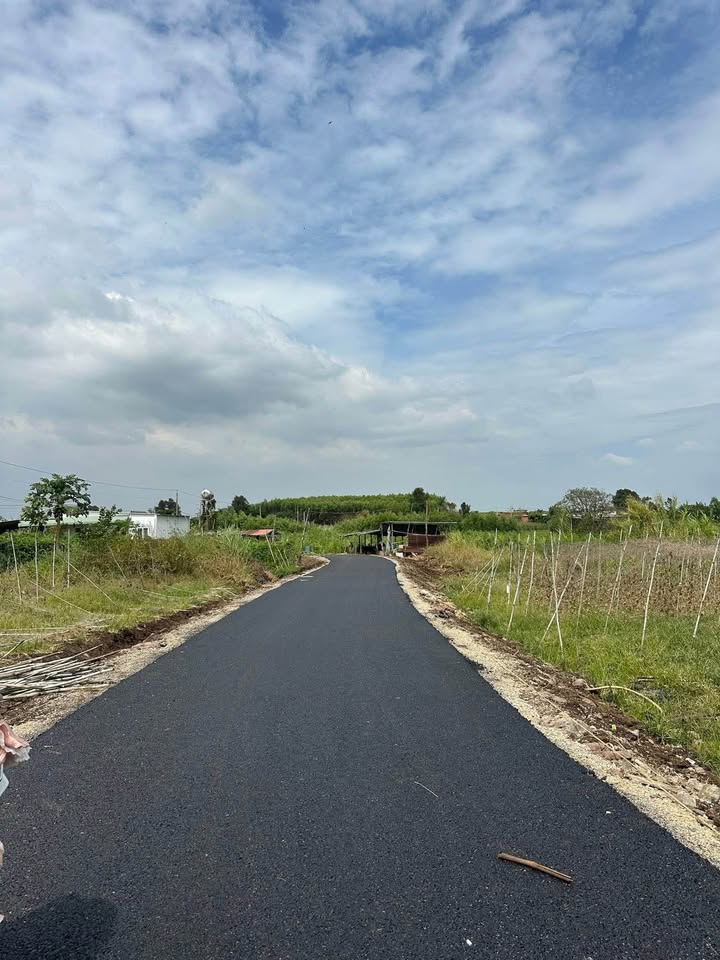 Bán Gấp 2 Lô Liền Kề Xã Đá Bạc, Châu Đức - Sổ Hồng Riêng, Mặt Tiền Nhựa 5x26m