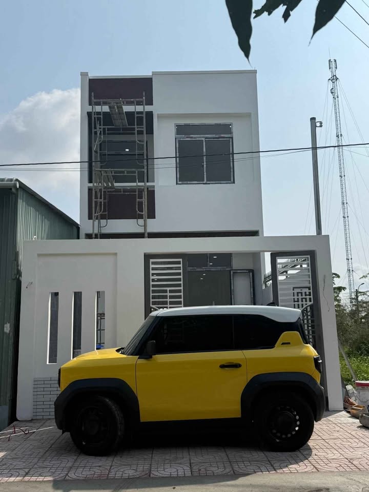 Nhà Phố Cần Giuộc, Long An 110m² - Sẵn sàng ở ngay, mặt tiền ĐT826C