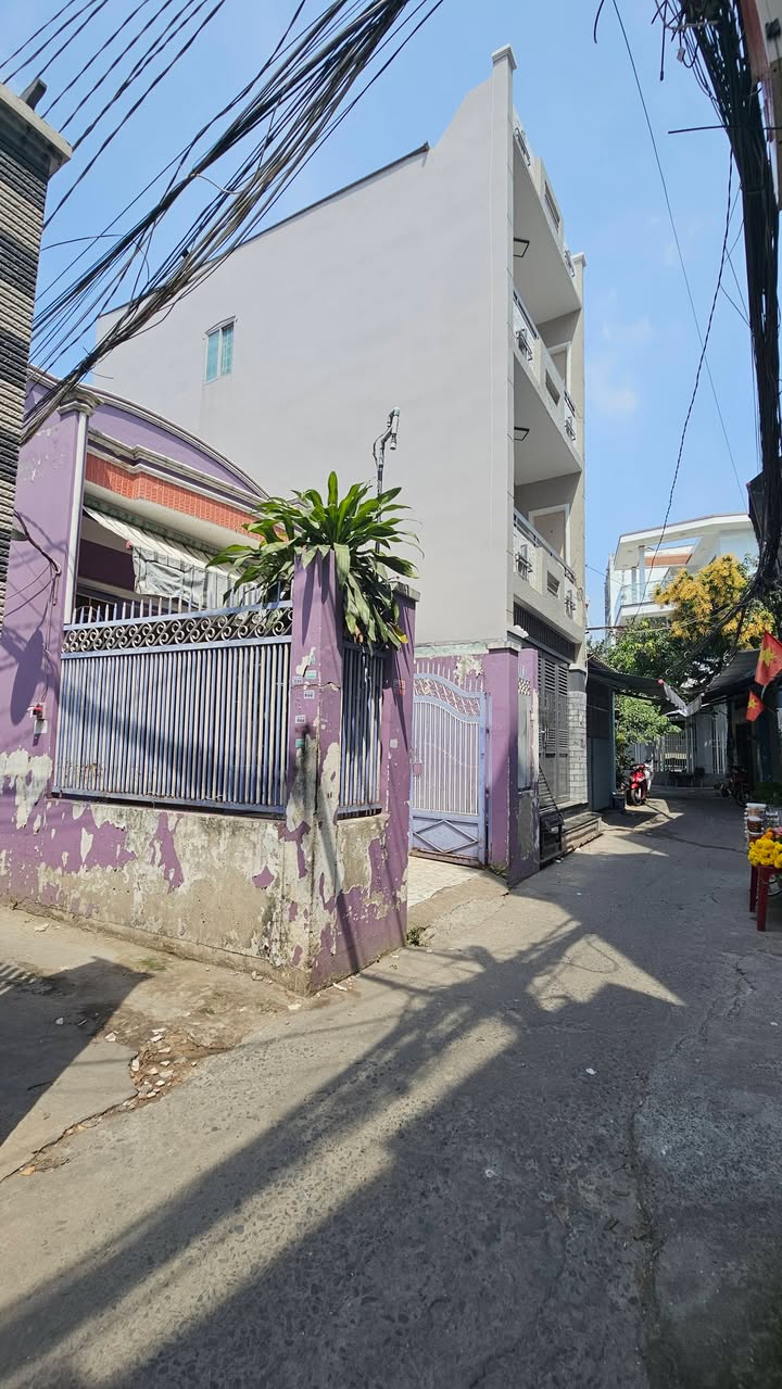 Nhà riêng Q8 95m² - Căn góc 2 mặt hẻm, Sổ hồng sẵn