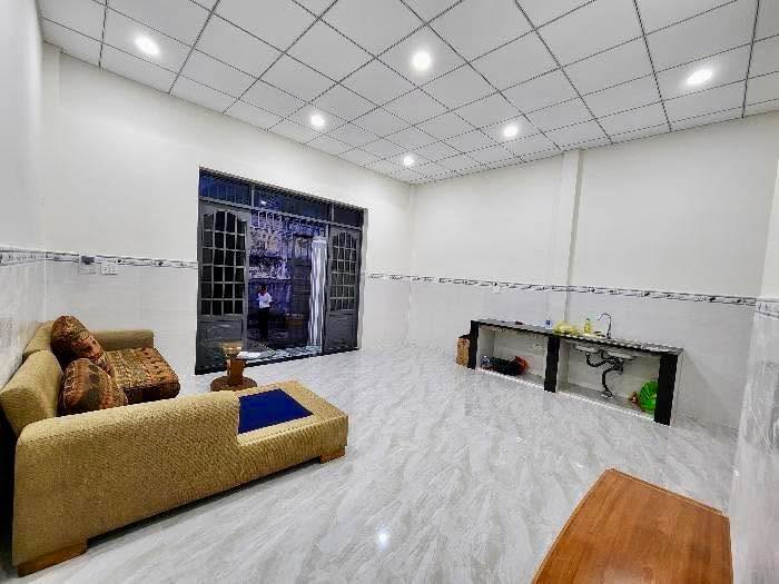 Nhà Mặt Tiền 68m² Tăng Nhơn Phú A, Thủ Đức - Giá 4 Tỷ, Sổ Hồng Riêng