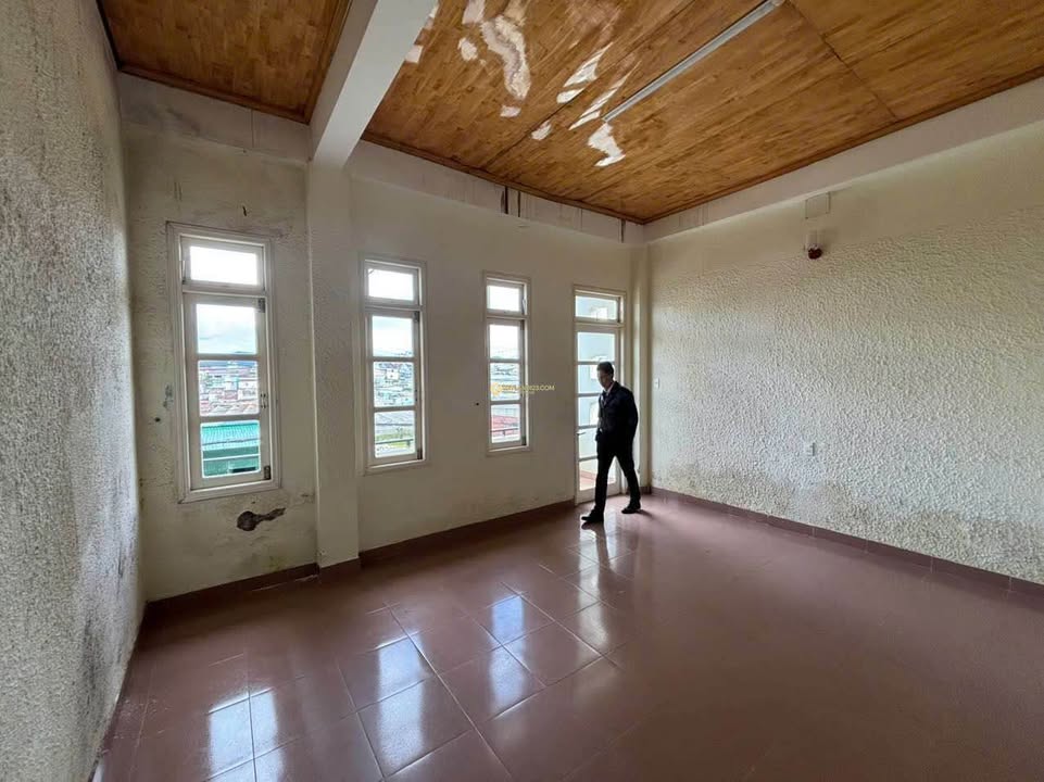 Nhà Phố Võ Trường Toản Đà Lạt 80m² giá 7 tỷ - Mặt tiền kinh doanh!