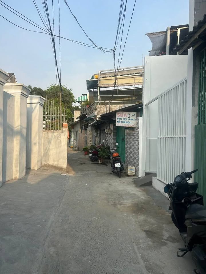 Nhà Riêng Phùng Thị Chuyện Hóc Môn 44m² - Sổ hồng sẵn, vào ở ngay!