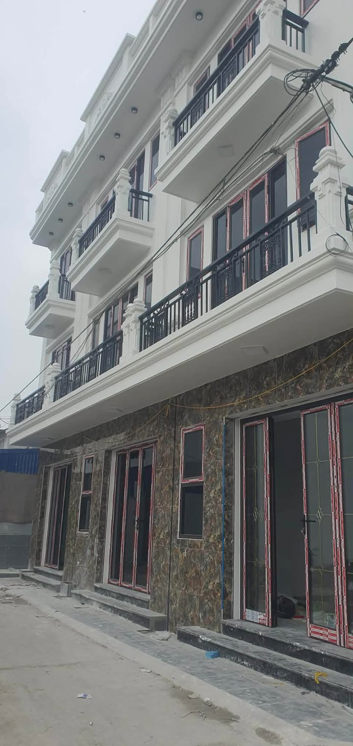 Nhà 3 Tầng Hiện Đại Đào Yêu 1, 40m² - Sổ Hồng Sẵn Sàng