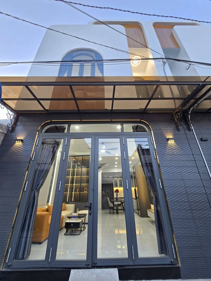 Nhà 2 Tầng 50m² Nguyễn Văn Cừ, Cần Thơ - Sổ Hồng, Gần Đại Học Lớn