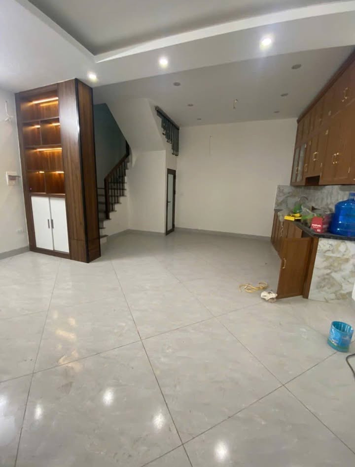 Nhà 5 tầng cho thuê mặt ngõ 377 Bát Khối, Long Biên - Kinh doanh/Văn phòng