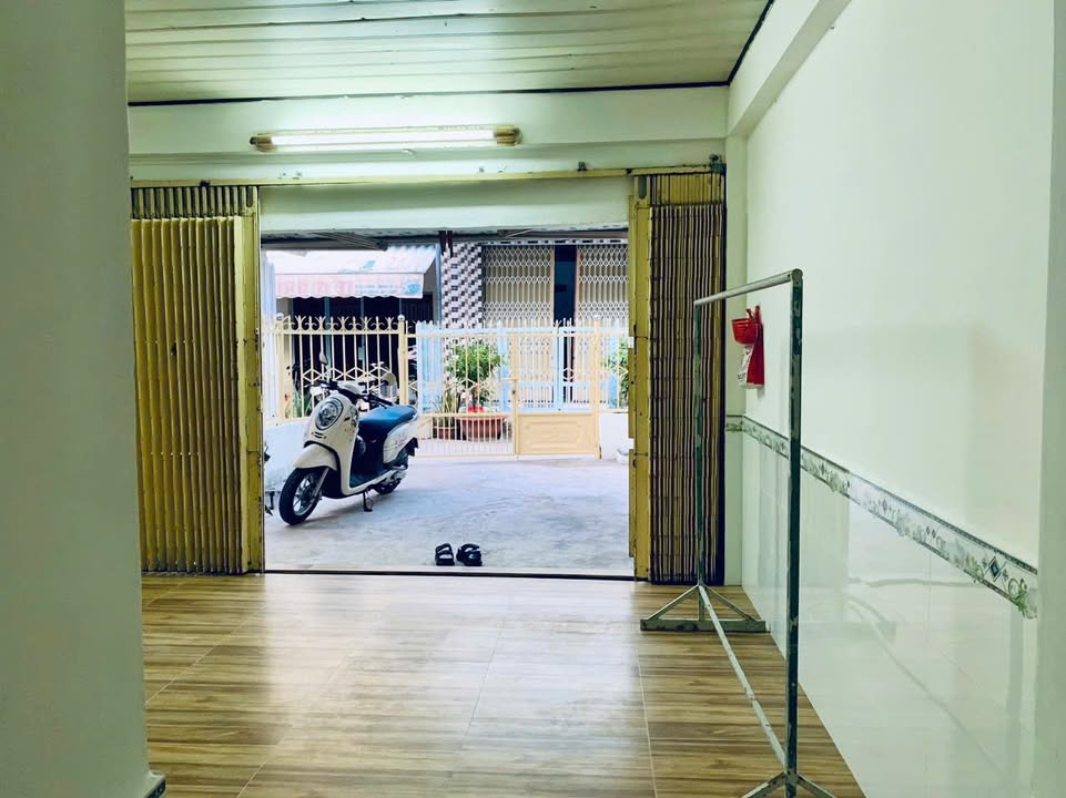 Nhà riêng Trần Hưng Đạo, Long Xuyên 4 triệu - Giá tốt hiếm có!