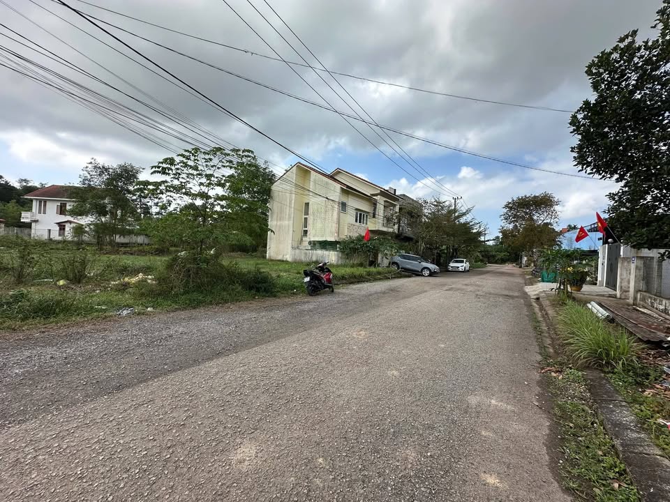 Đất nền Dương Quảng Hàm, Huế 129.8m² - Sổ đỏ chính chủ