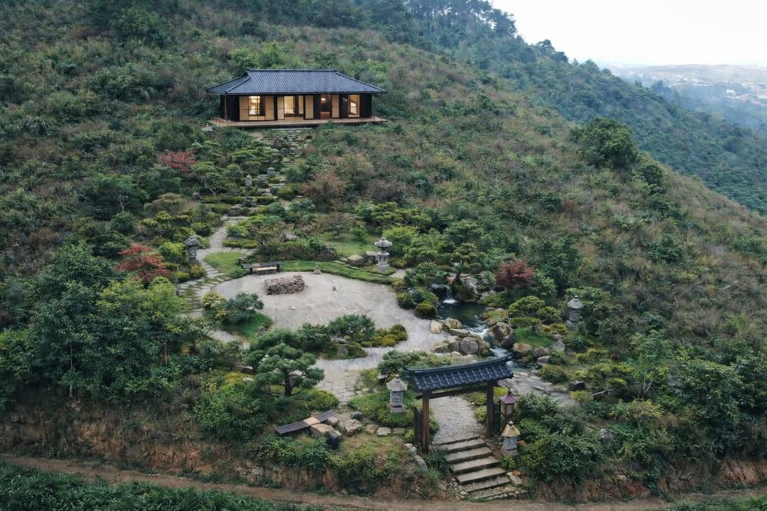 Đất nền Gung Ré Di Linh 1299.8m² - Sổ đỏ chính chủ, xây dựng tự do!