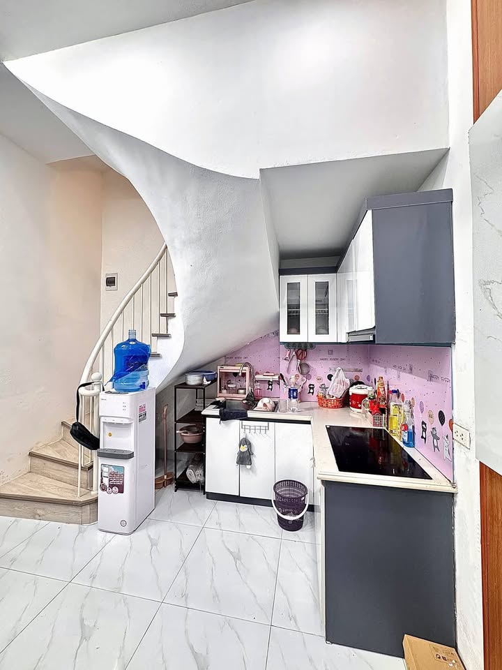 Thuê nhà phố Bạch Đằng Hai Bà Trưng 25m² 8.5 triệu Sẵn sàng ở ngay!