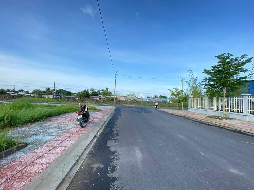 Bán Đất Thổ Cư 120m² Đường 8, KĐT Hoàng Tâm, Cà Mau - Giá 800 Triệu