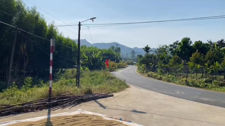 Bán Đất Nền Lâm Đồng 8.8ha Mặt Tiền Lớn - Giá 12 Tỷ