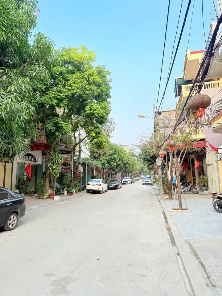 Đất nền Hoa Lư 75m² - Mặt tiền 5m đường 15m, gần Quảng Trường Đinh Tiên Hoàng