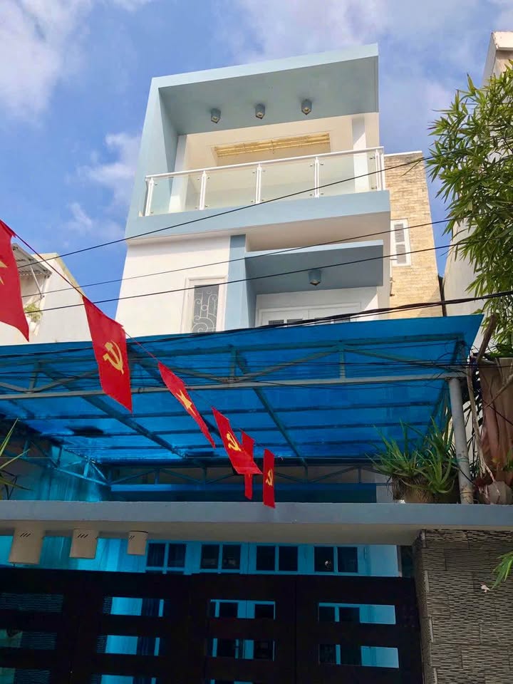 Cho thuê nhà 3 tầng full nội thất - Kiệt ô tô Xóm 4 Ngọc Anh, Huế - 6 triệu/tháng