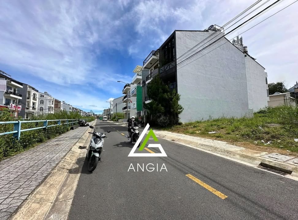 Đất Nền Mặt Tiền Phạm Hồng Thái, Đà Lạt 90m² - Sổ Riêng Xây Dựng