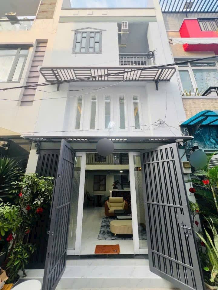 Nhà Gò Vấp 42m² Sổ hồng riêng - Giá 5.79 Tỷ